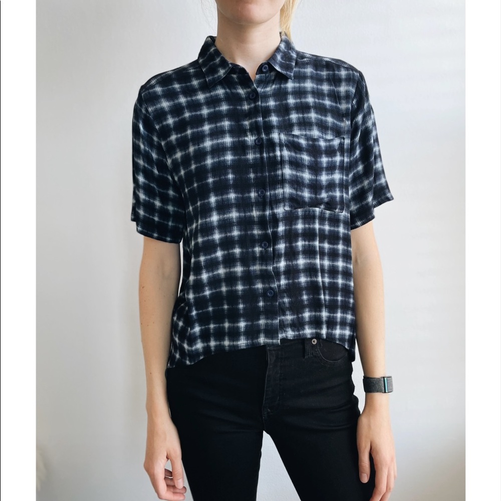⚡️RVCA Short Sleeve Button Down, M